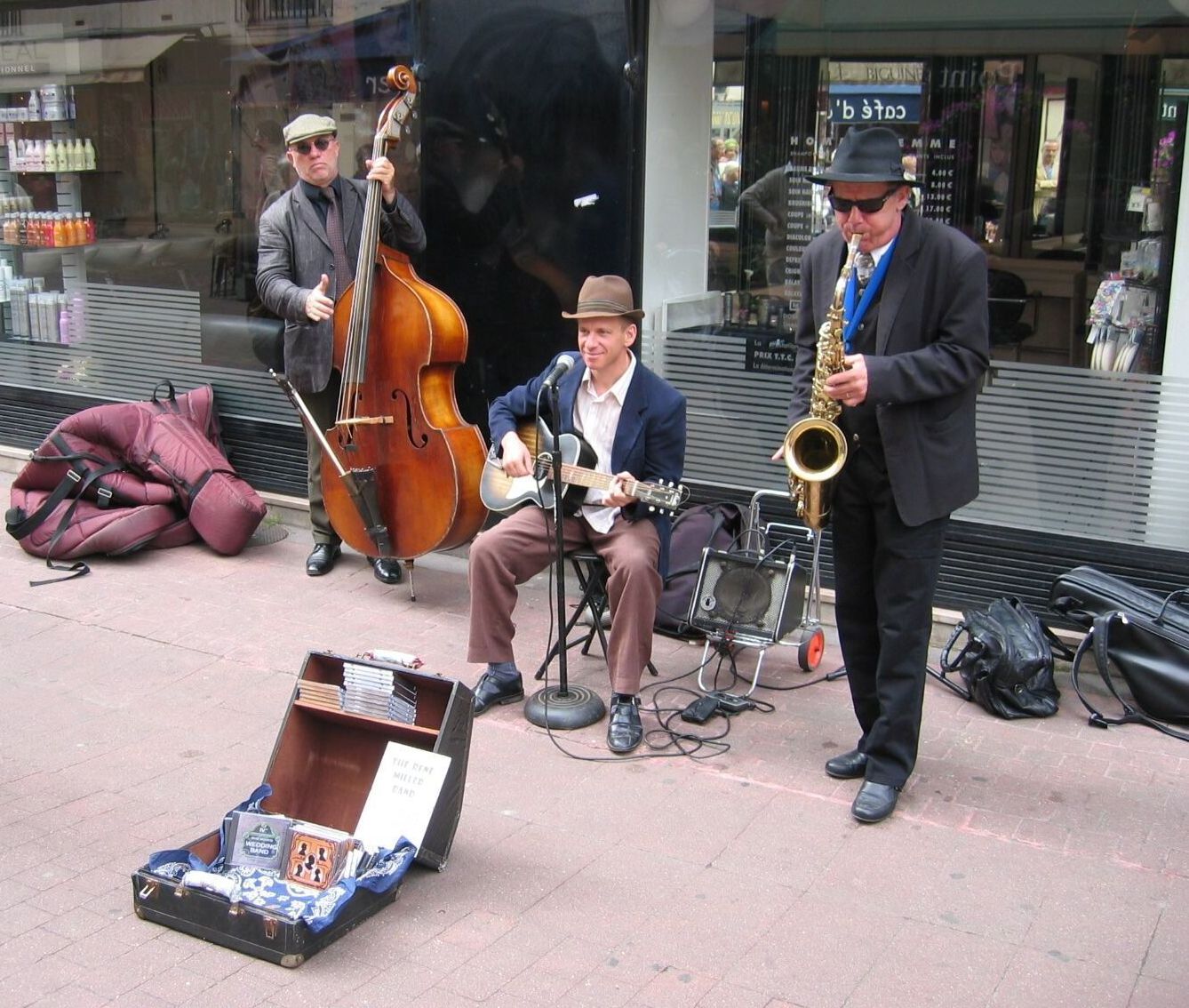 Musicisti di strada a Parigi